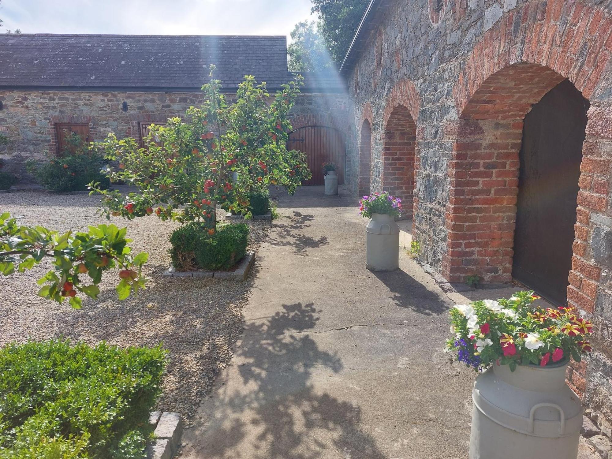 Bellfry At Old Boley Vila Barntown Exterior foto